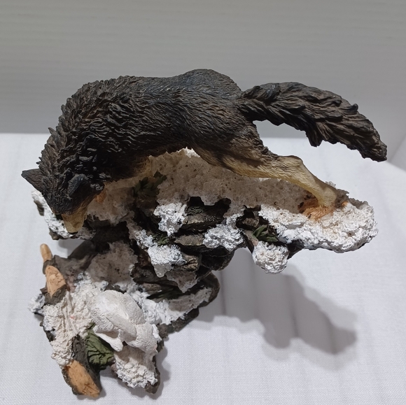 Wildlife Collectible Sculpture Wolf Chasing Snowshoe Rabbit - Gift Idea - Picture 2 of 9